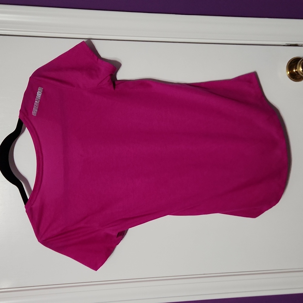 Workout top - Picture 2 of 5